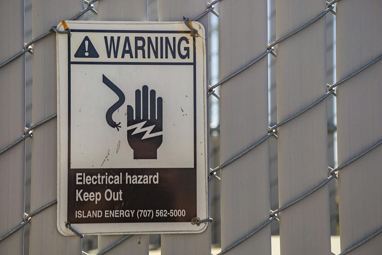 Hazard Vs Risk Explained with 10 Examples of Each - HSE STUDY GUIDE